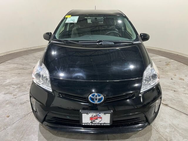 
 2015 Toyota Prius Four full									