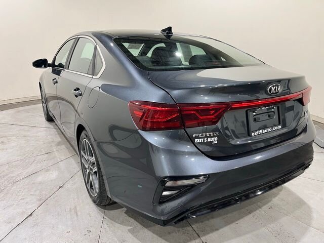 
 2019 Kia Forte EX w/ Apple Car Play full									