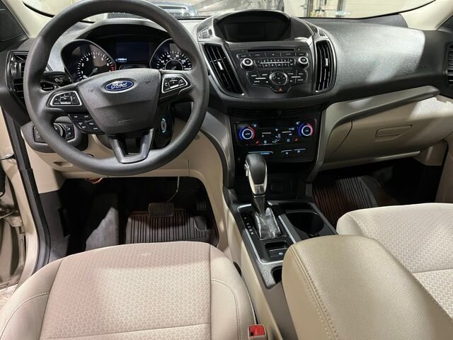 
 2018 Ford Escape SE full									
