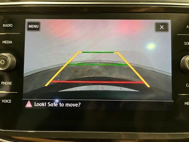 
 2019 Volkswagen Tiguan 2.0T SE 4Motion w/ Apple Car Play full									