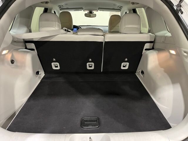 
 2019 Jeep Cherokee Limited full									