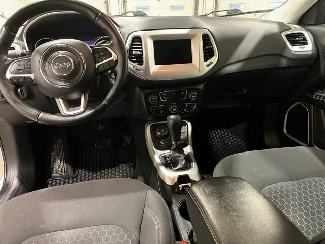 
 2019 Jeep Compass Sport full									
