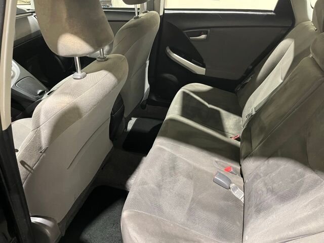 
 2015 Toyota Prius Four full									