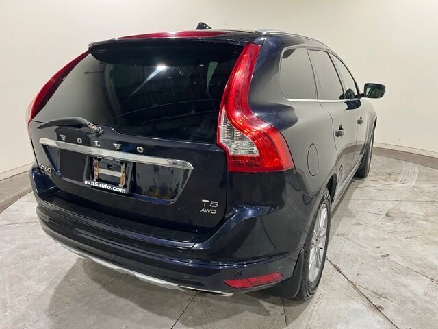 
 2017 Volvo XC60 T5 Inscription full									
