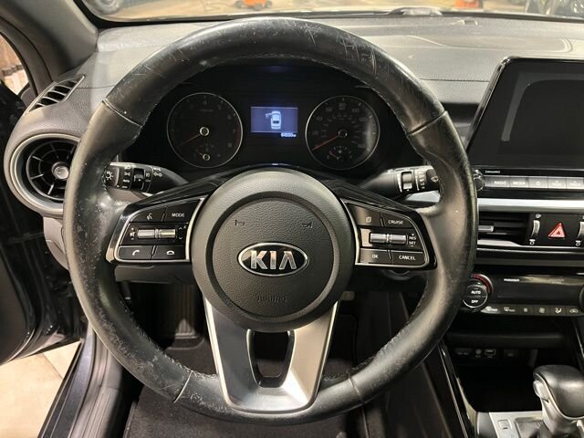 
 2019 Kia Forte EX w/ Apple Car Play full									