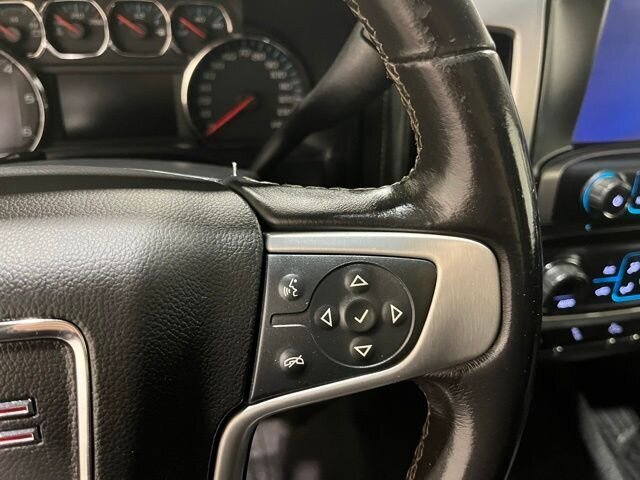 
 2017 GMC Sierra 1500 SLE w/ Navigation full									
