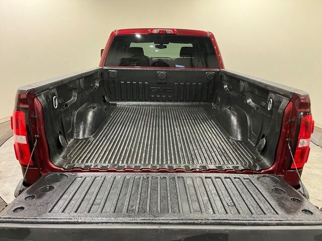 
 2017 GMC Sierra 1500 SLE w/ Navigation full									