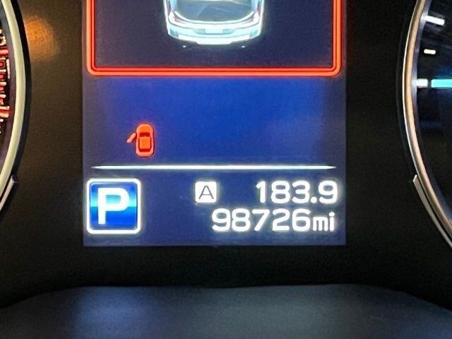 
 2019 Subaru Ascent Limited w/ Apple Car Play full									