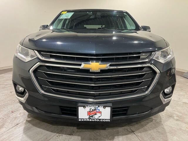 
 2019 Chevrolet Traverse LT w/ Apple Car Play full									