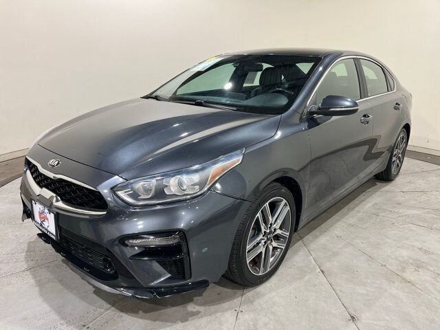 
 2019 Kia Forte EX w/ Apple Car Play full									