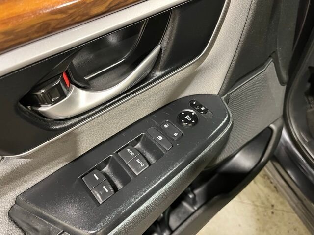 
 2019 Honda CR-V EX w/ Apple Car Play full									