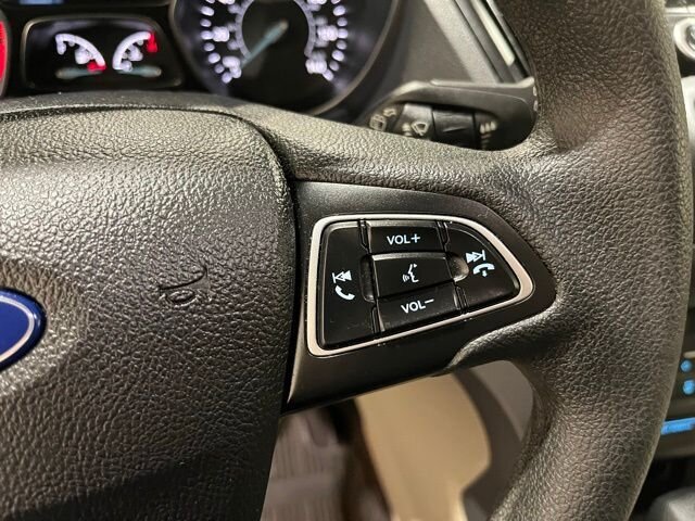 
 2018 Ford Escape SE full									