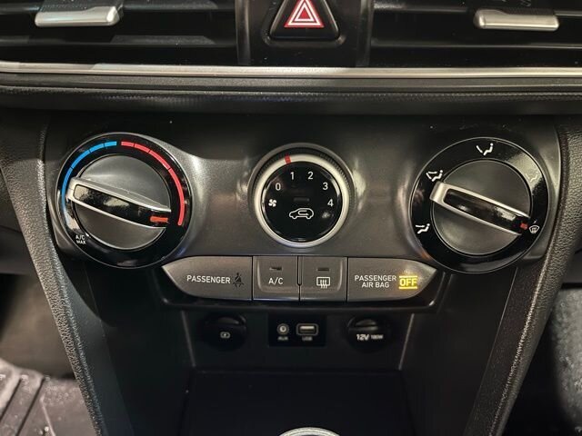 
 2019 Hyundai KONA SE full									