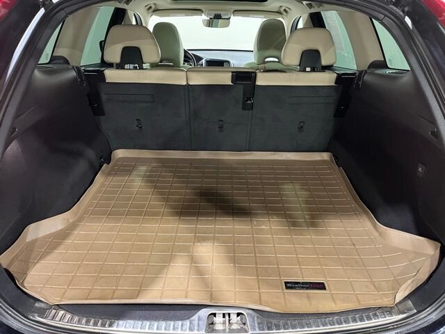 
 2017 Volvo XC60 T5 Inscription full									