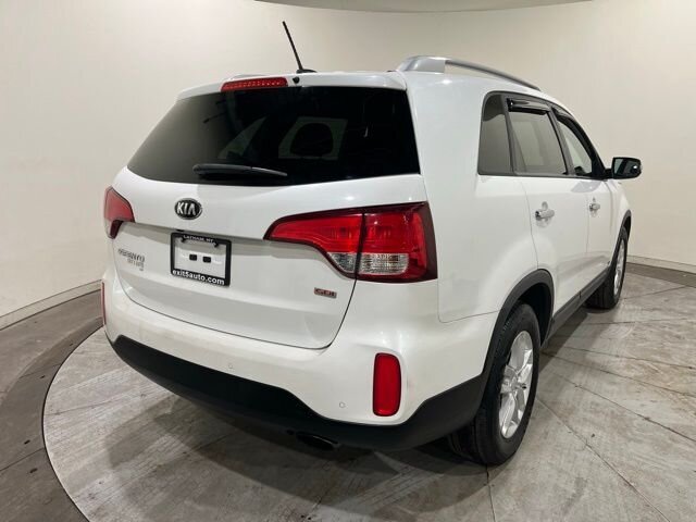 
 2015 Kia Sorento LX full									