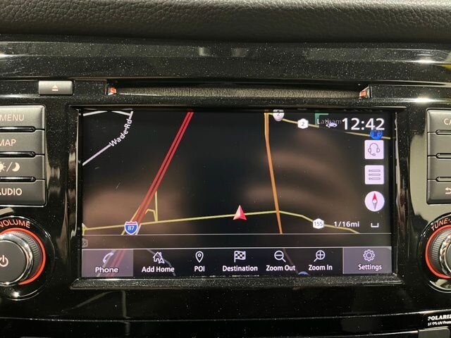 
 2018 Nissan Rogue SL w/ Apple Car Play and Navigation full									