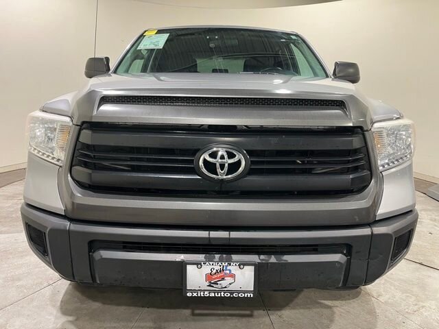 
 2015 Toyota Tundra SR full									