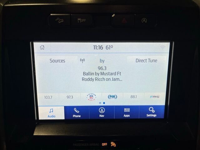 
 2020 Ford F-150 XLT w/ Apple Car Play and Navigation full									