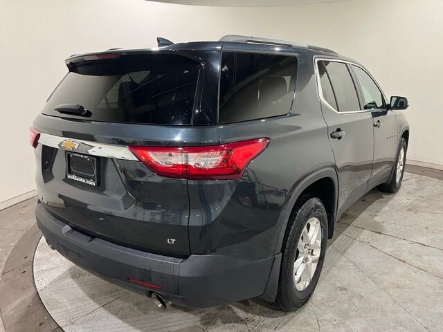 
 2019 Chevrolet Traverse LT w/ Apple Car Play full									