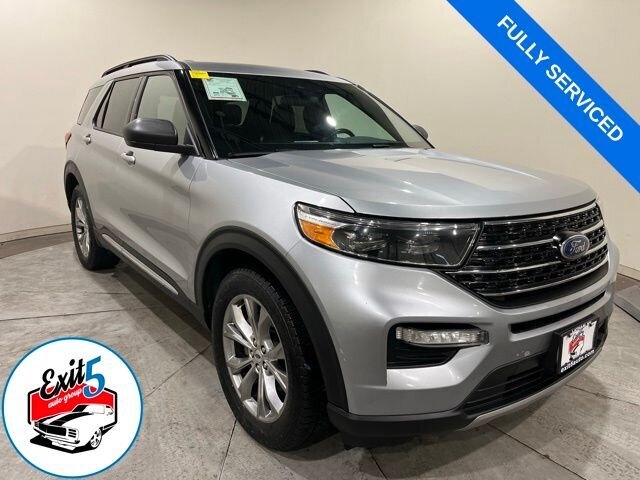 2020 Ford Explorer XLT w/ Apple Car Play