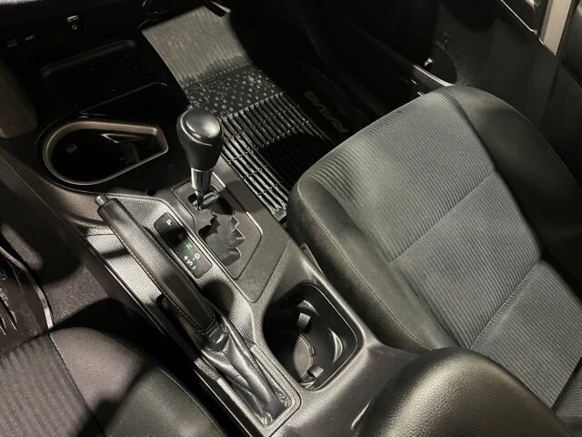 
 2018 Toyota RAV4 LE full									