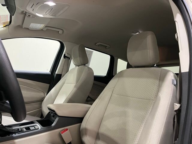 
 2018 Ford Escape SE full									