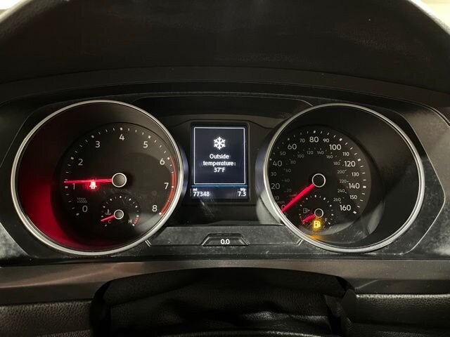 
 2019 Volkswagen Tiguan 2.0T SE 4Motion w/ Apple Car Play full									