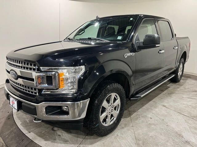 
 2020 Ford F-150 XLT w/ Apple Car Play and Navigation full									