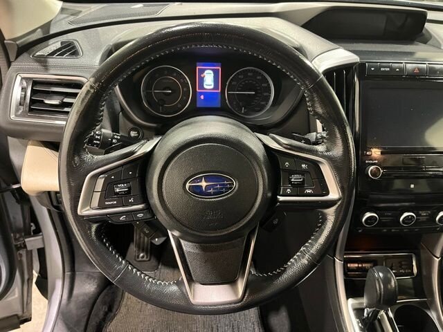 
 2019 Subaru Ascent Limited w/ Apple Car Play full									