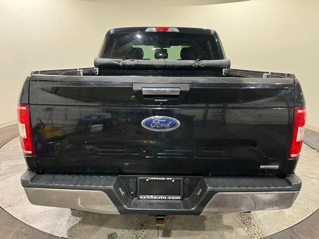 
 2020 Ford F-150 XLT w/ Apple Car Play and Navigation full									