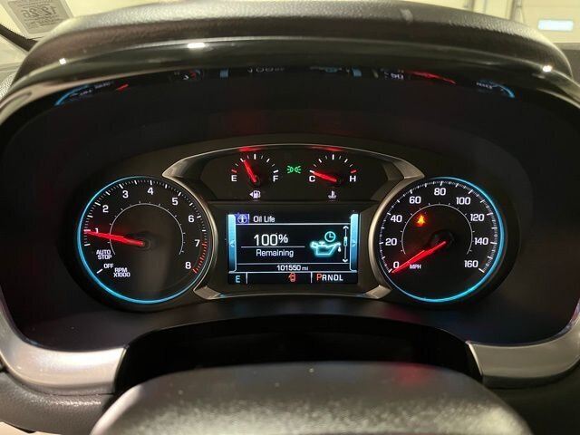 
 2019 Chevrolet Traverse LT w/ Apple Car Play full									