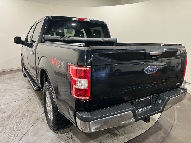 
 2020 Ford F-150 XLT w/ Apple Car Play and Navigation full									