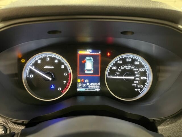 
 2021 Subaru Forester Premium w/ Apple Car Play full									