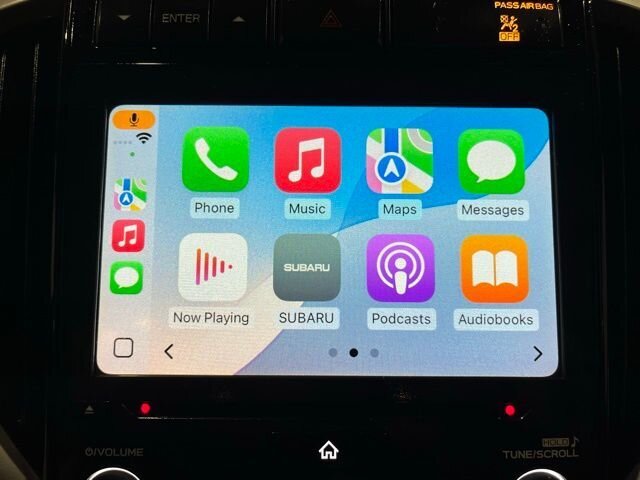 
 2019 Subaru Ascent Limited w/ Apple Car Play full									