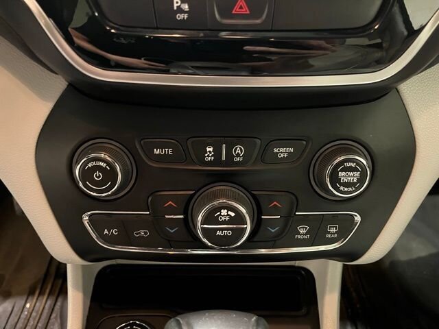 
 2019 Jeep Cherokee Limited full									