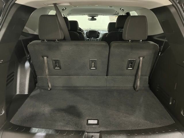 
 2019 Chevrolet Traverse LT w/ Apple Car Play full									