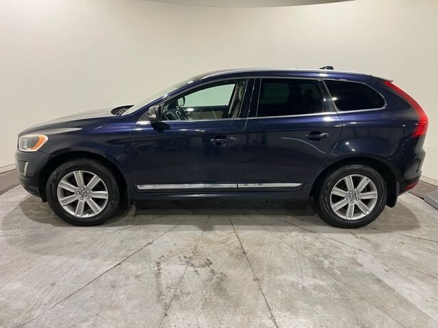 
 2017 Volvo XC60 T5 Inscription full									