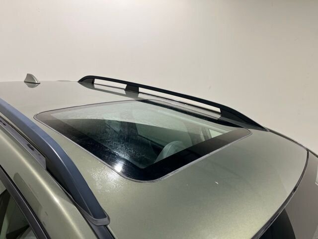 
 2021 Subaru Forester Premium w/ Apple Car Play full									