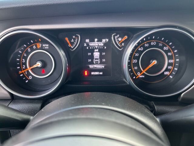 
 2018 Jeep Wrangler Sport full									