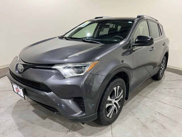
 2017 Toyota RAV4 LE full									