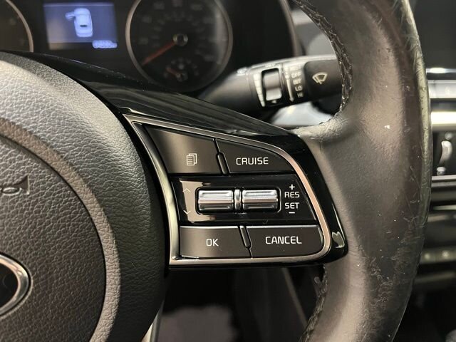 
 2019 Kia Forte EX w/ Apple Car Play full									