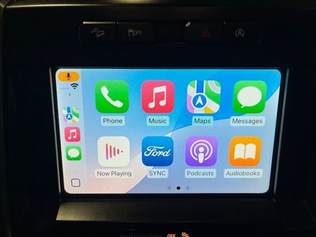 
 2020 Ford F-150 XLT w/ Apple Car Play and Navigation full									