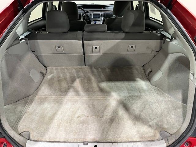 
 2014 Toyota Prius Two full									