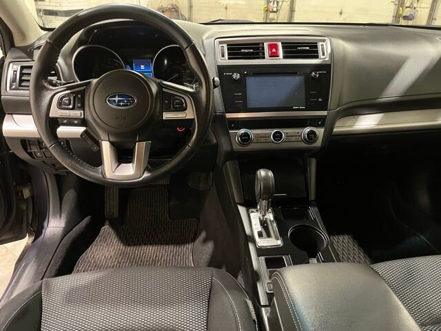 
 2017 Subaru Outback 2.5i Premium full									
