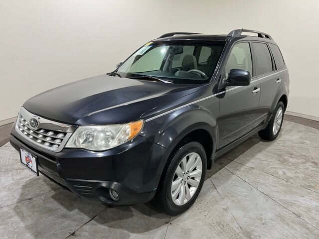 
 2013 Subaru Forester 2.5X Limited full									