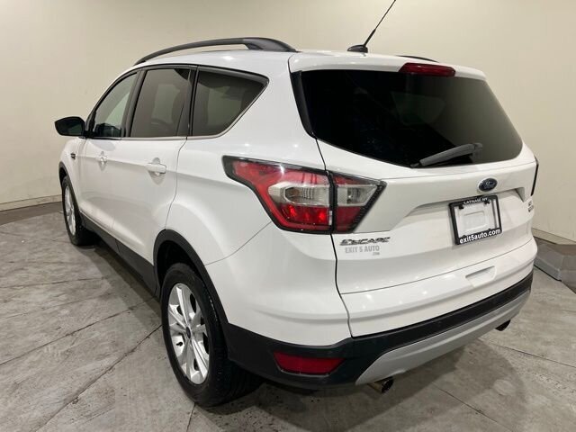 
 2017 Ford Escape SE full									