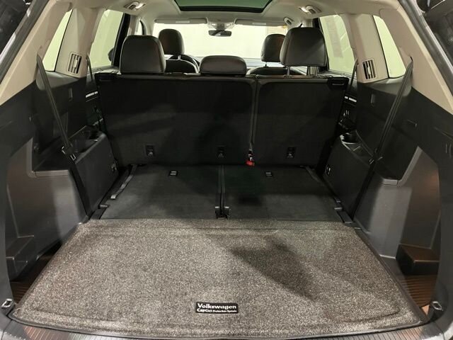 
 2019 Volkswagen Atlas 3.6L V6 SE w/ Apple Car Play full									