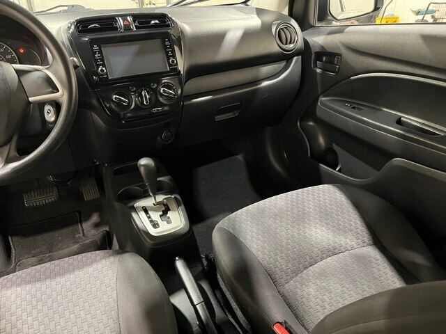 
 2018 Mitsubishi Mirage ES full									