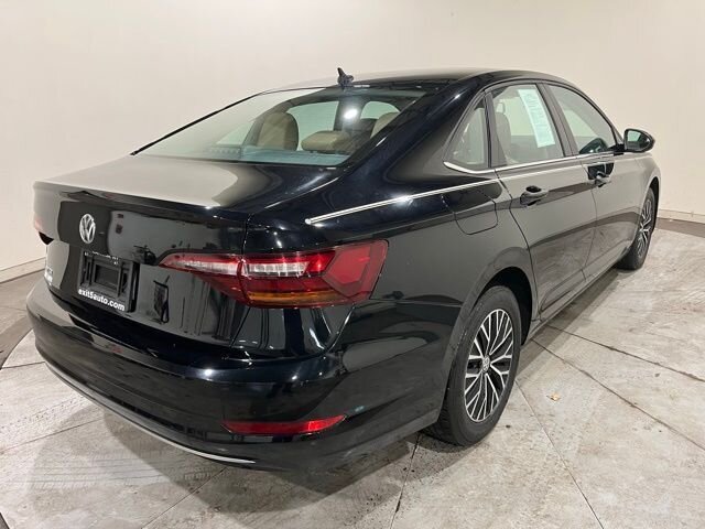 
 2019 Volkswagen Jetta 1.4T SE full									