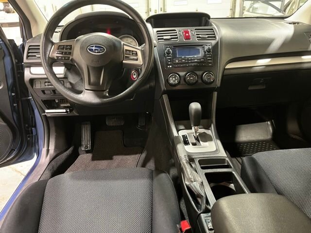 
 2014 Subaru Impreza 2.0i Premium full									